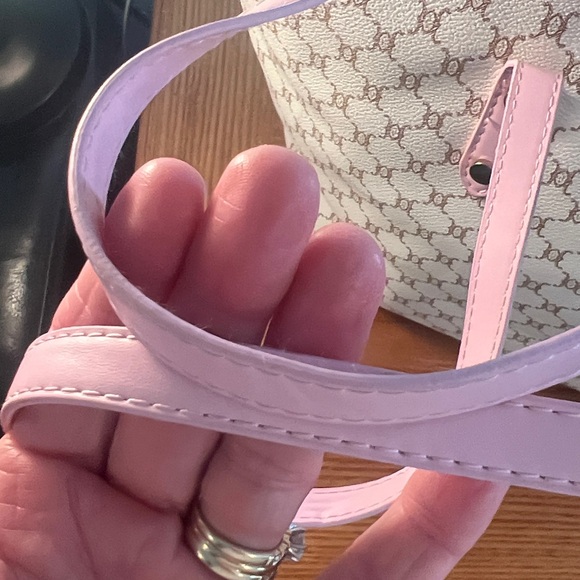 Large Houndstooth Tote w/ Pink Straps & matching cosmetic bag, Faux Leather NWOT - Picture 3 of 16